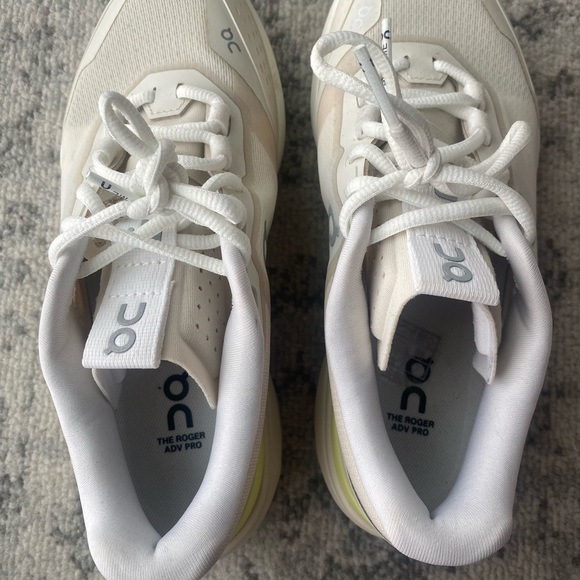 On THE ROGER Advantage Pro - Picture 8 of 10